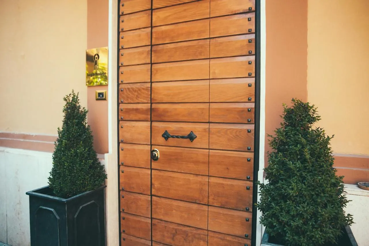 Lighthouse Suites Trastevere Rzym 2*,